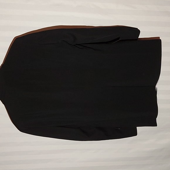 HUGO BOSS THREE BUTTON BLAZER! - Picture 6 of 11